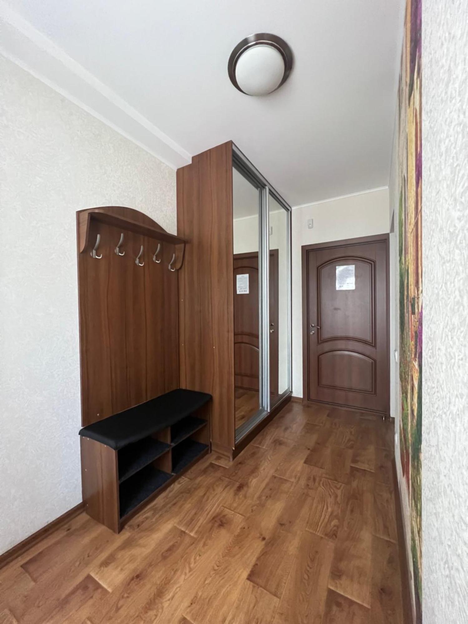Apart Hotel Asotel Kharkiv Bagian luar foto