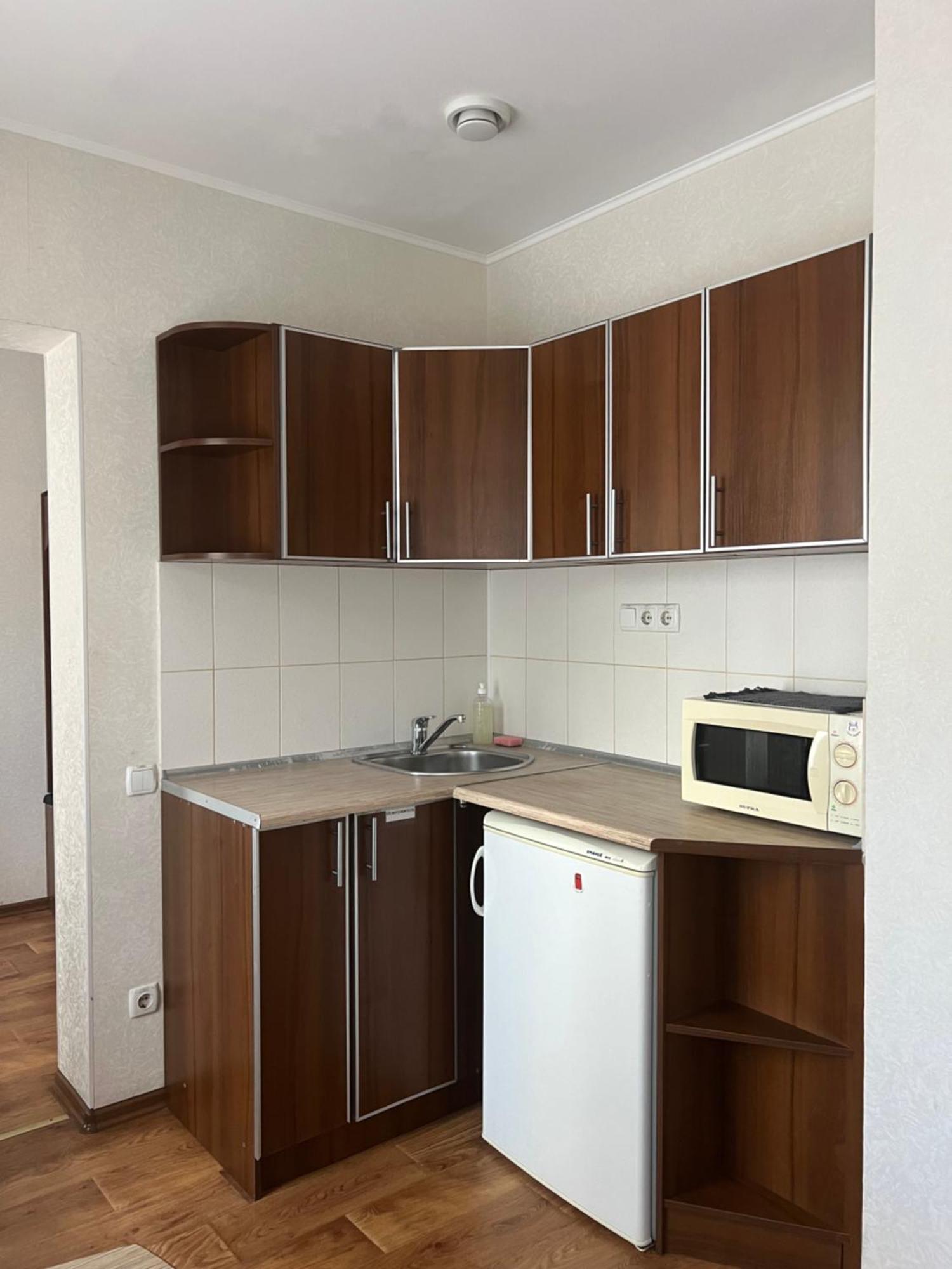 Apart Hotel Asotel Kharkiv Bagian luar foto
