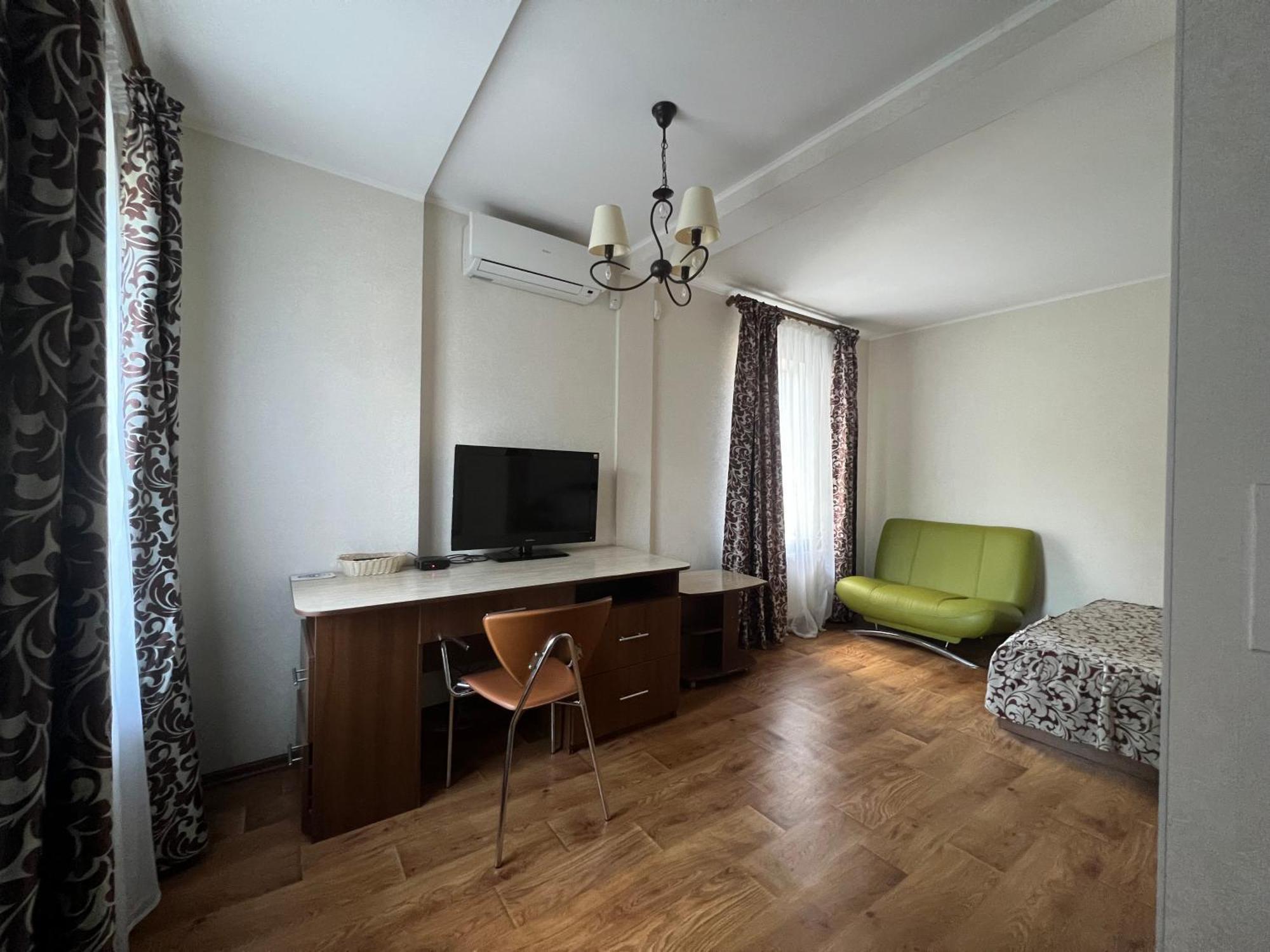 Apart Hotel Asotel Kharkiv Bagian luar foto