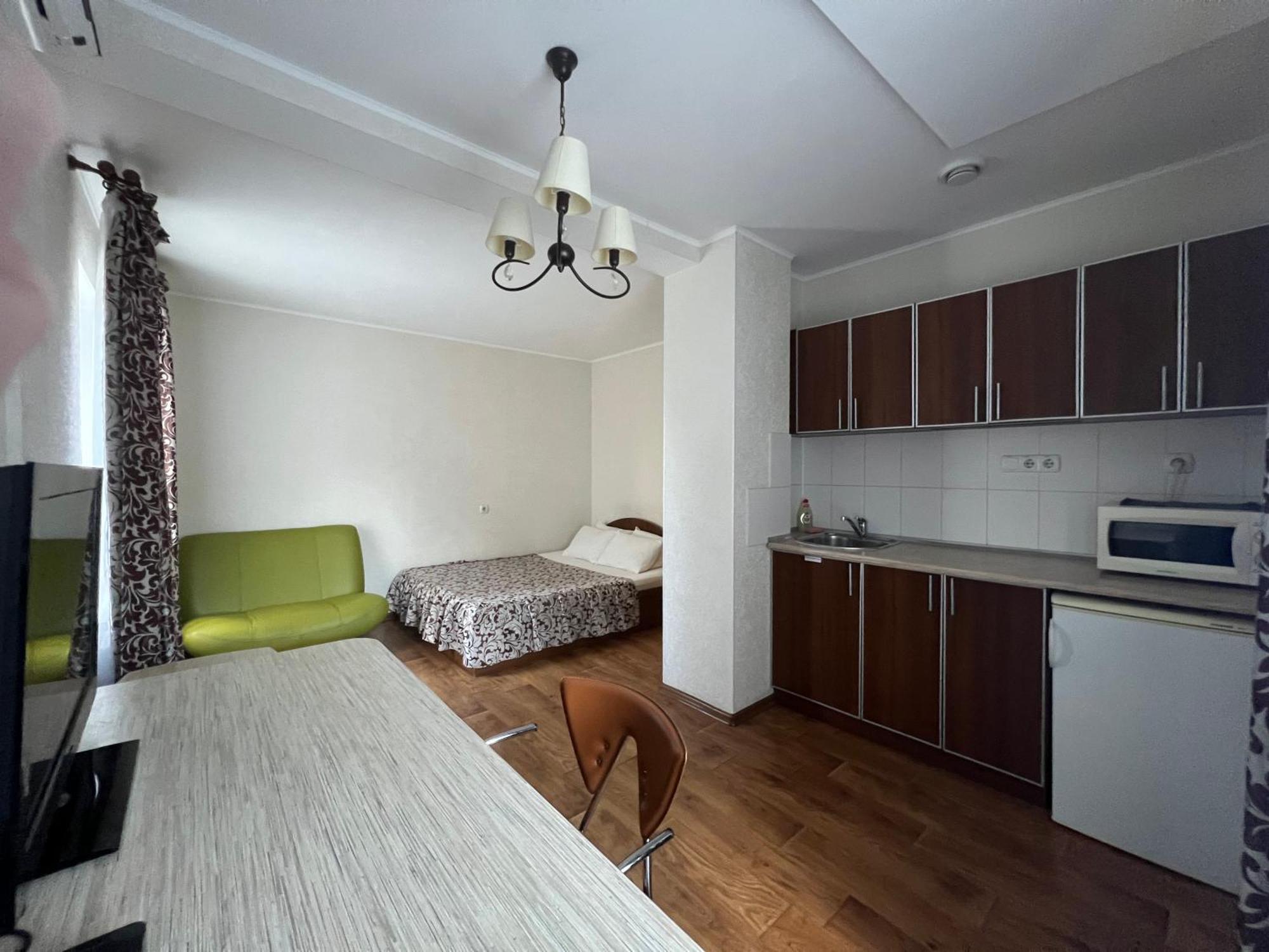 Apart Hotel Asotel Kharkiv Bagian luar foto