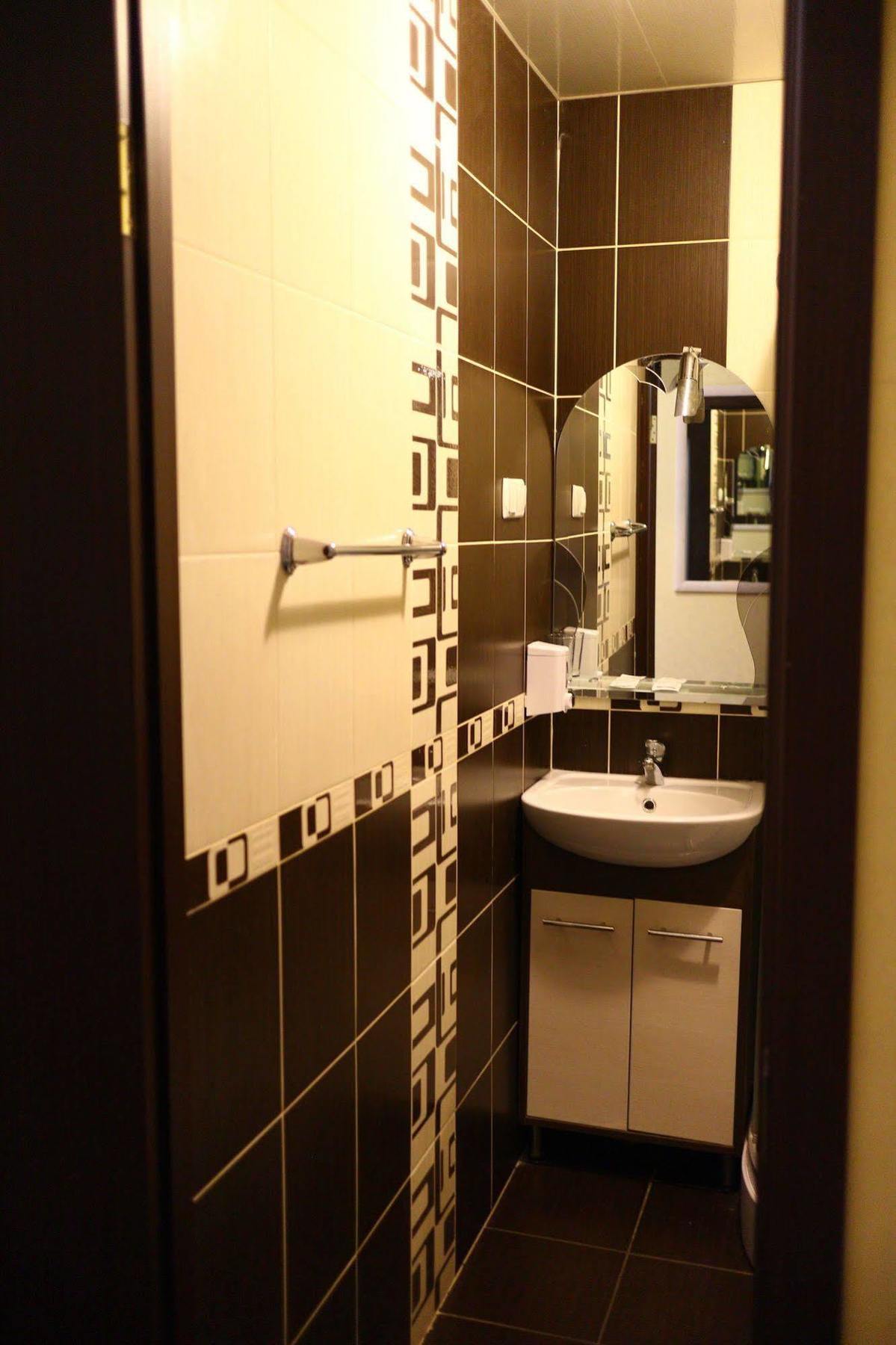 Apart Hotel Asotel Kharkiv Bagian luar foto